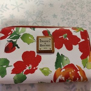Dooney and Bourke wallet